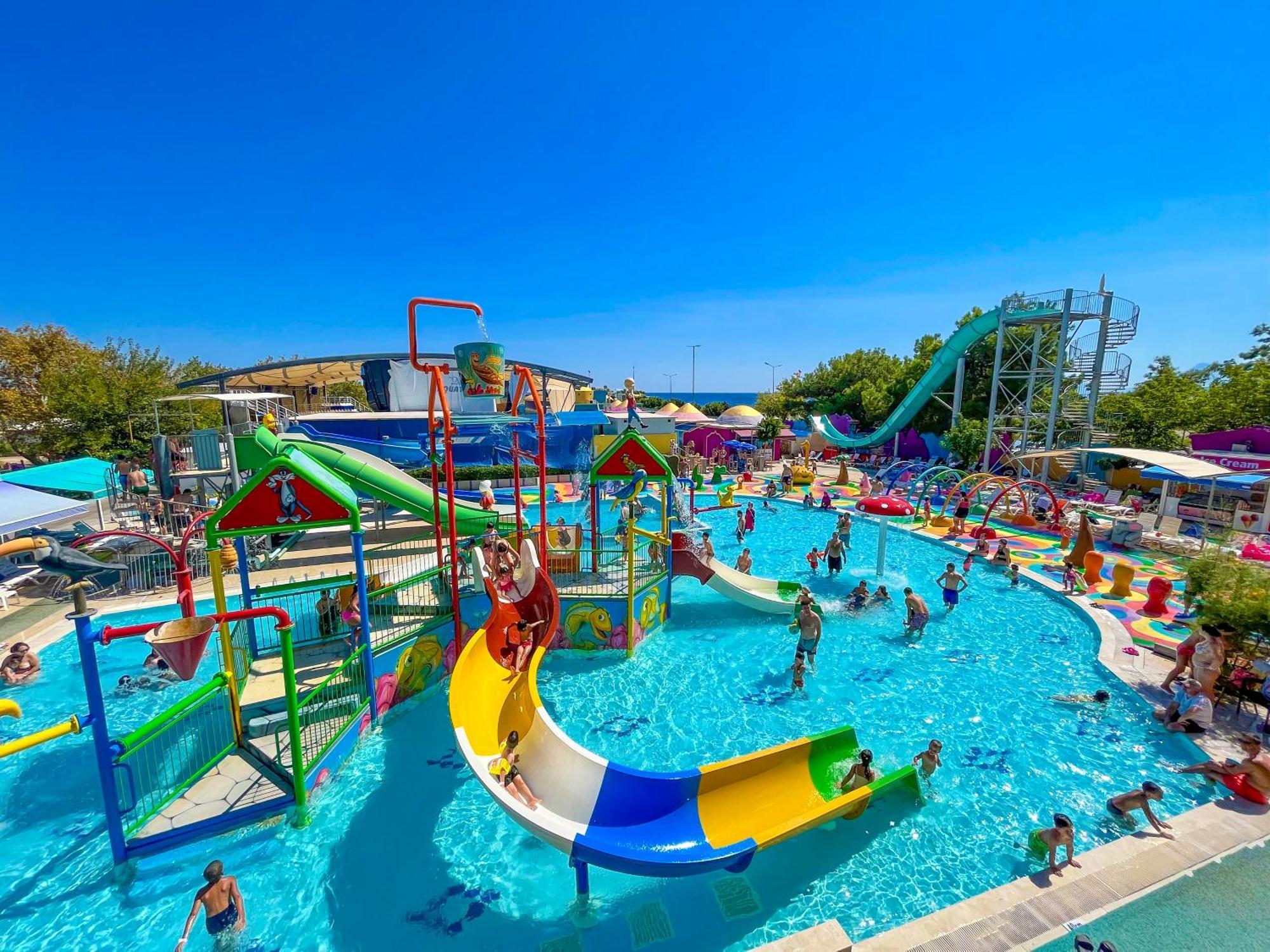 Daima Biz Hotel - Dolusu Aquapark Access Κεμέρ Εξωτερικό φωτογραφία